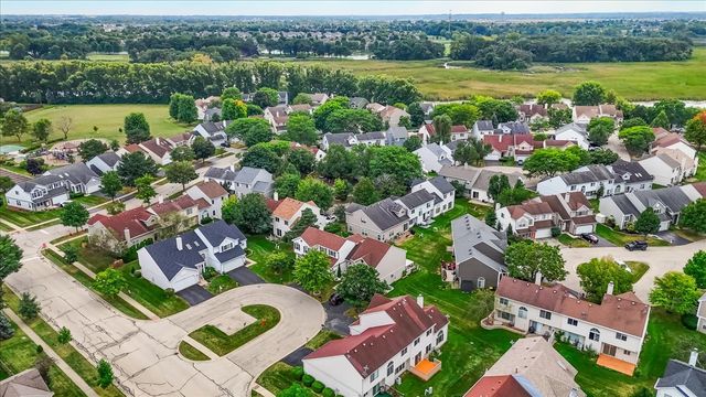 4233 Springlake Drive, Lake In The Hills, IL 60156