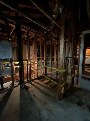 8818 Mobud Drive, Houston, TX 77036