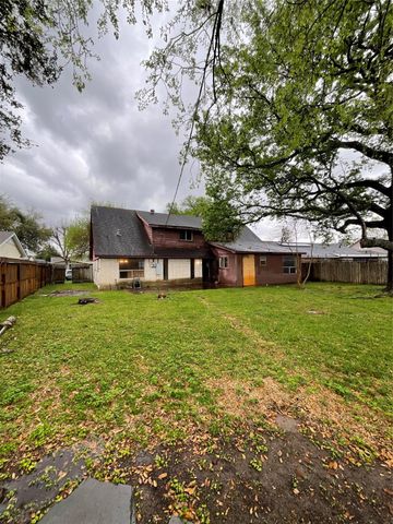 8818 Mobud Drive, Houston, TX 77036