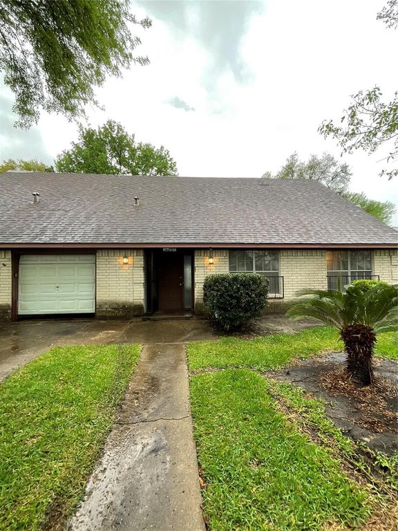 Image 2 of property listing at 8818 Mobud Drive, Houston, TX 77036