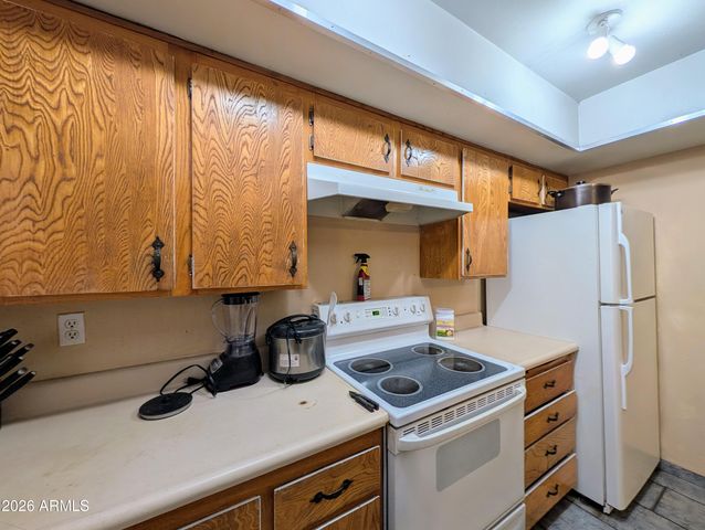 6645 N 44TH Avenue, Glendale, AZ 85301