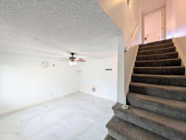 6645 N 44TH Avenue, Glendale, AZ 85301