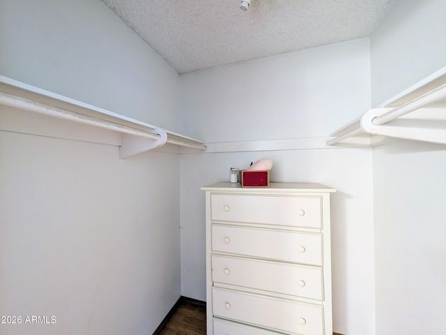 6645 N 44TH Avenue, Glendale, AZ 85301