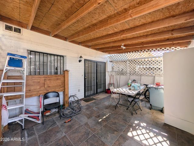 6645 N 44TH Avenue, Glendale, AZ 85301
