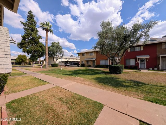 6645 N 44TH Avenue, Glendale, AZ 85301