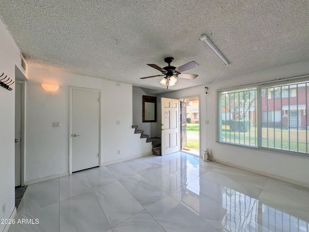 6645 N 44TH Avenue, Glendale, AZ 85301