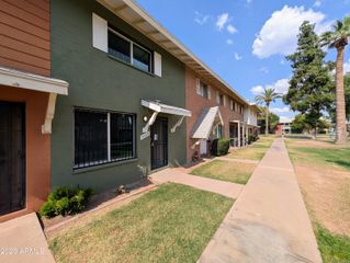 6645 N 44TH Avenue, Glendale, AZ 85301