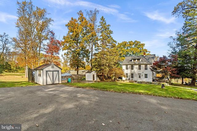 16916 ANNANDALE RD, Emmitsburg, MD 21727