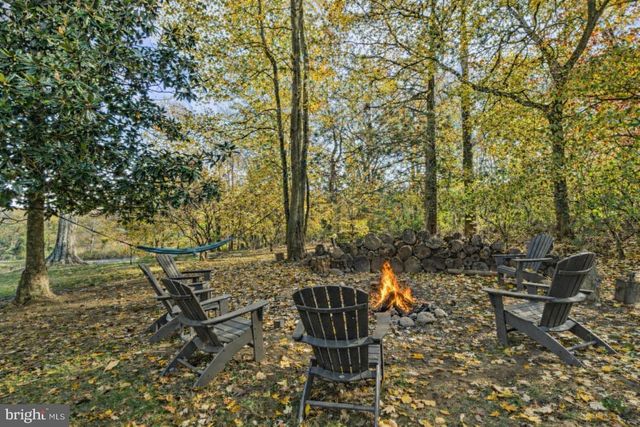 16916 ANNANDALE RD, Emmitsburg, MD 21727