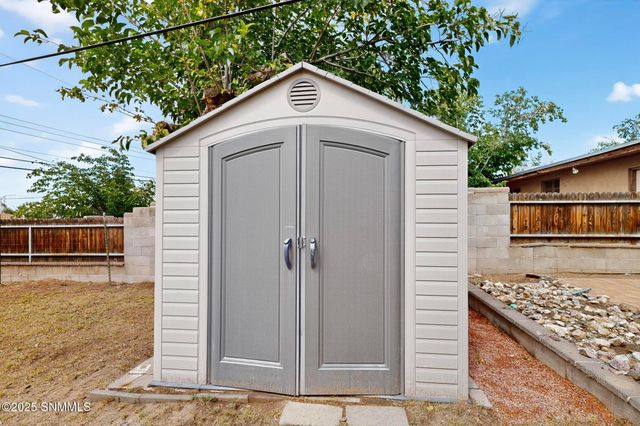 1408 Lees Drive, Las Cruces, NM 88001