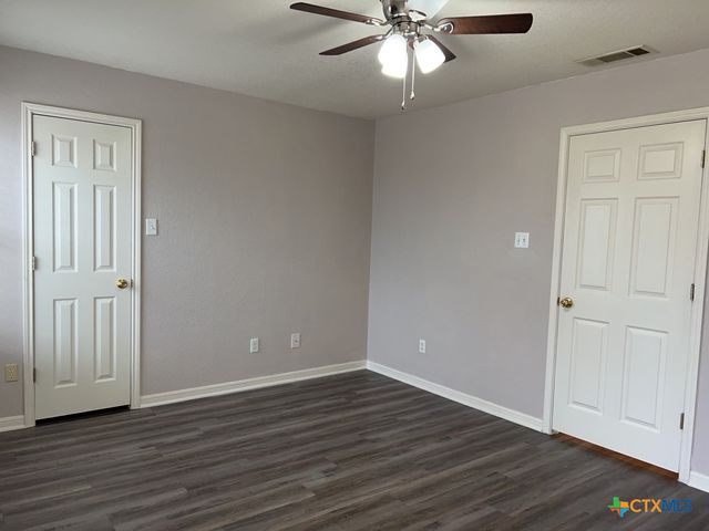 105 W Truman Avenue, Copperas Cove, TX 76522