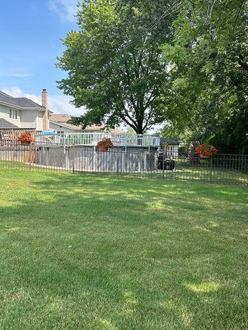 8990 W 175th Street, Tinley Park, IL 60487