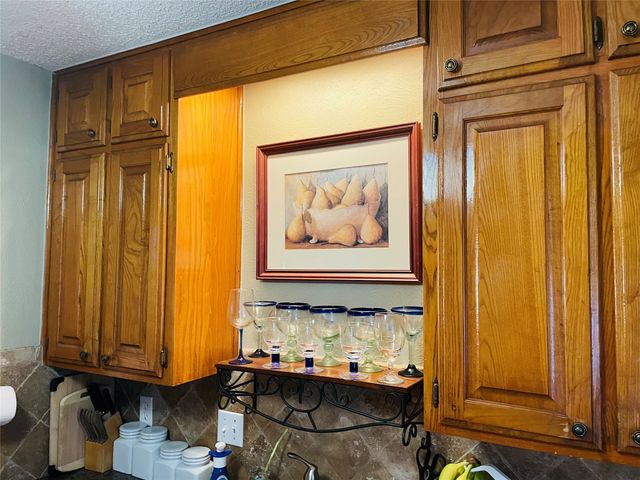 518 Pecan Acres Court, Arlington, TX 76013