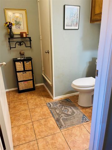 518 Pecan Acres Court, Arlington, TX 76013