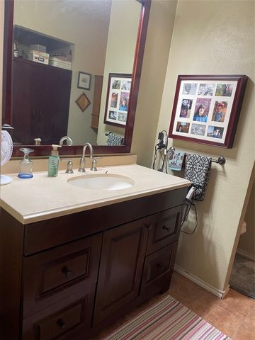518 Pecan Acres Court, Arlington, TX 76013