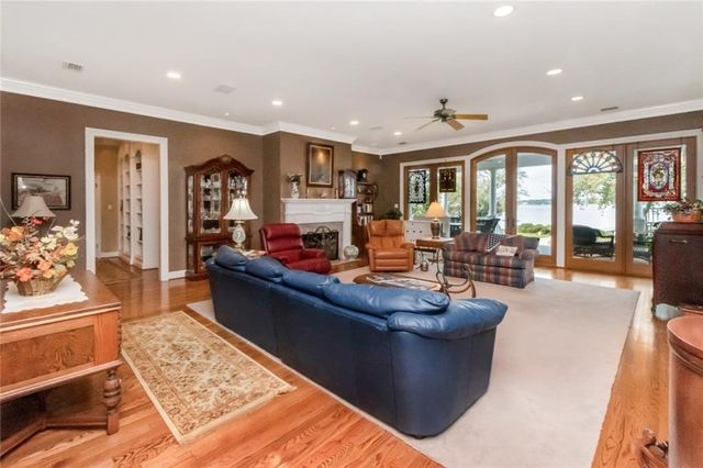 5670 Riverview Pointe E Drive, Theodore, AL 36582