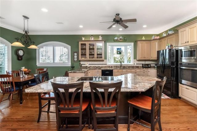 5670 Riverview Pointe E Drive, Theodore, AL 36582