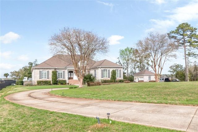 5670 Riverview Pointe E Drive, Theodore, AL 36582