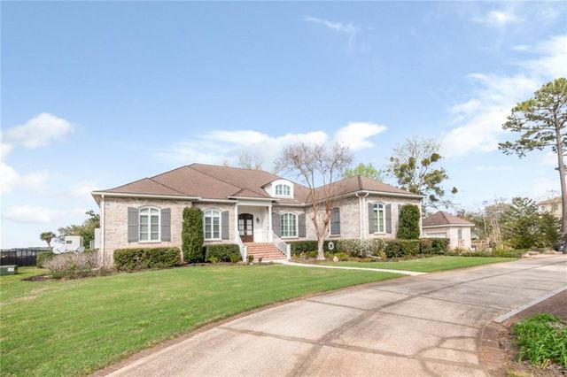 5670 Riverview Pointe E Drive, Theodore, AL 36582