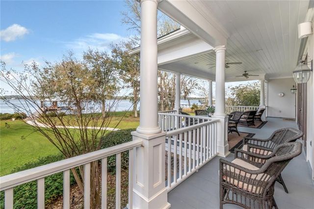 5670 Riverview Pointe E Drive, Theodore, AL 36582