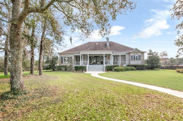 5670 Riverview Pointe E Drive, Theodore, AL 36582