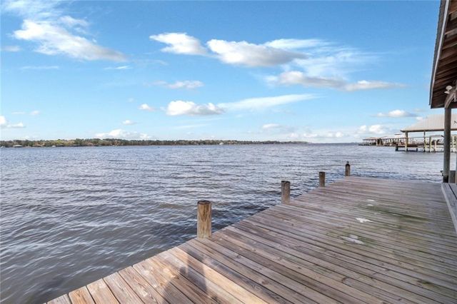 5670 Riverview Pointe E Drive, Theodore, AL 36582