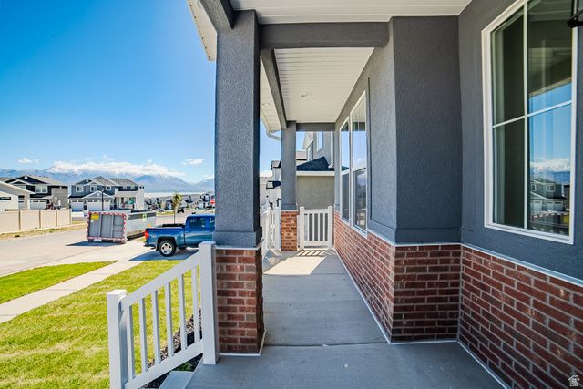 379 W AUTUMN CREEK DR, Saratoga Springs, UT 84045