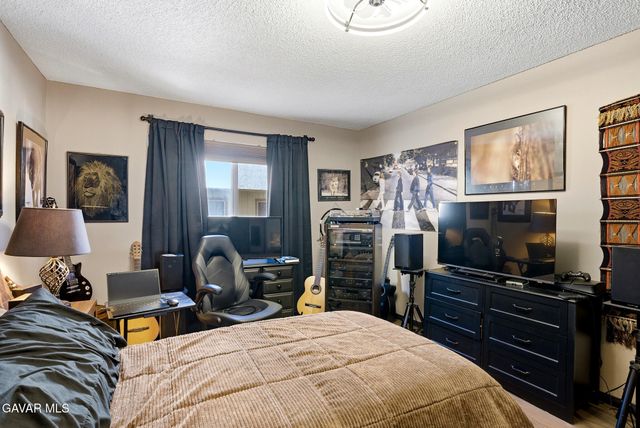13080 Dronfield Avenue Unit 80, Sylmar, CA 91342