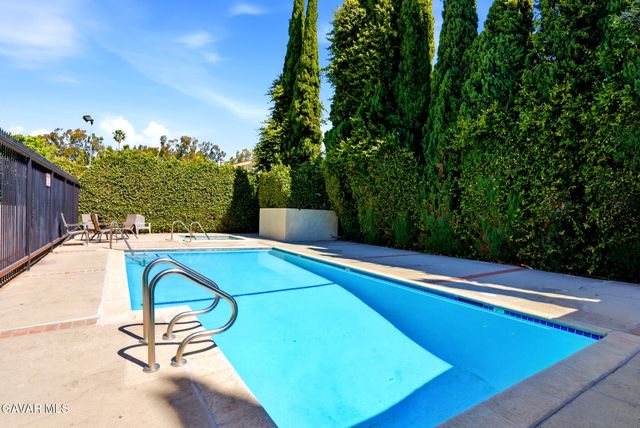 13080 Dronfield Avenue Unit 80, Sylmar, CA 91342
