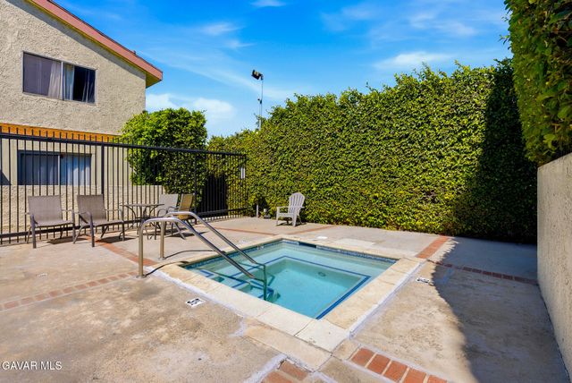 13080 Dronfield Avenue Unit 80, Sylmar, CA 91342