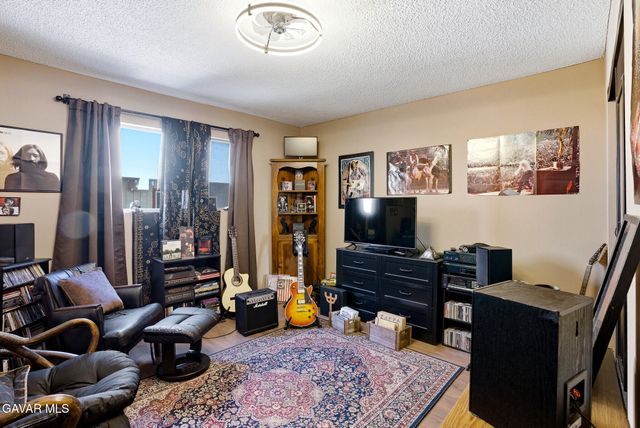 13080 Dronfield Avenue Unit 80, Sylmar, CA 91342