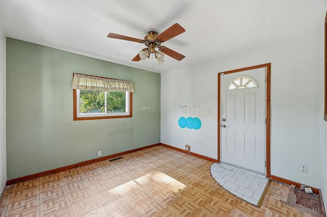 7260 Osceola Drive, Madeira, OH 45243