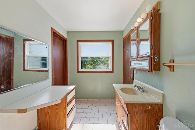 7260 Osceola Drive, Madeira, OH 45243