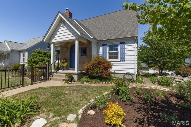 1044 Tompkins Street, St Charles, MO 63301