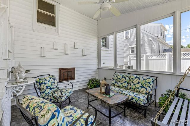 1044 Tompkins Street, St Charles, MO 63301