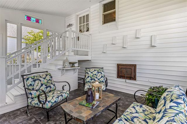 1044 Tompkins Street, St Charles, MO 63301
