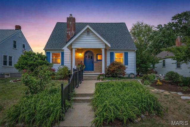 1044 Tompkins Street, St Charles, MO 63301