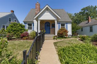 1044 Tompkins Street, St Charles, MO 63301