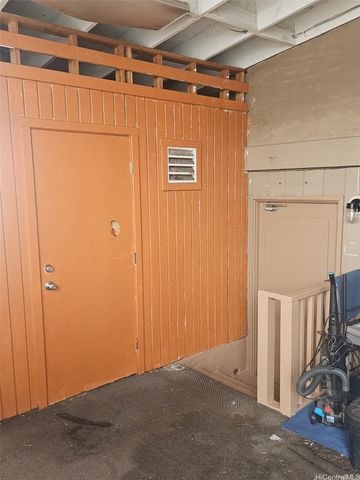 1278 Nanakai Street A, Pearl City, HI 96782