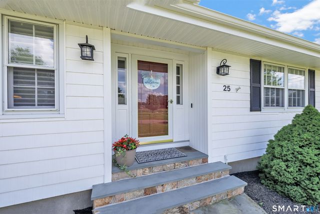 25 Pootatuck Path, Stratford, CT 06614