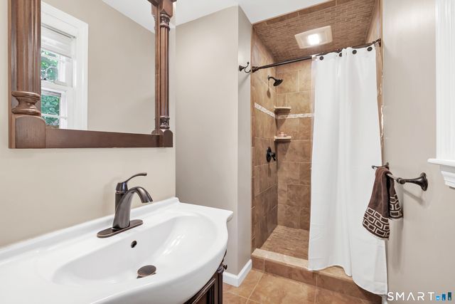 25 Pootatuck Path, Stratford, CT 06614