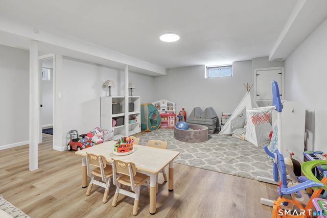 25 Pootatuck Path, Stratford, CT 06614