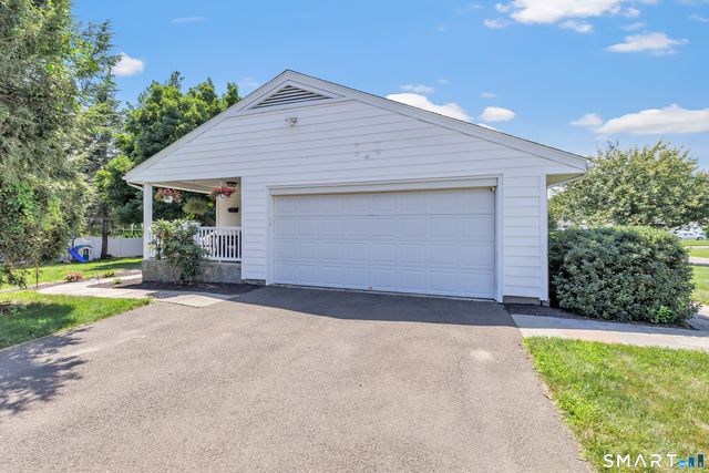 25 Pootatuck Path, Stratford, CT 06614