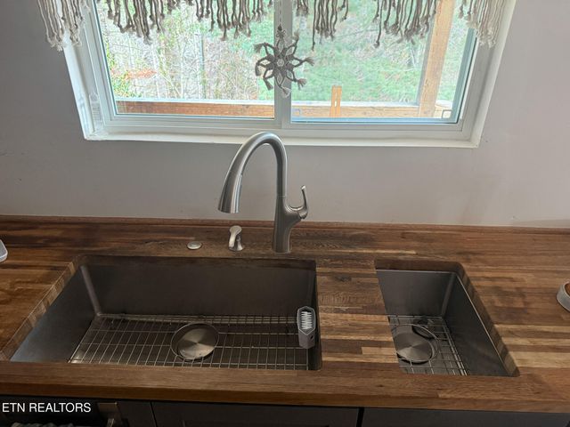 611 Antioch Church Rd, Vonore, TN 37885