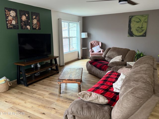 611 Antioch Church Rd, Vonore, TN 37885