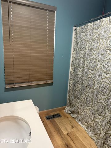 611 Antioch Church Rd, Vonore, TN 37885