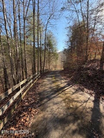 611 Antioch Church Rd, Vonore, TN 37885