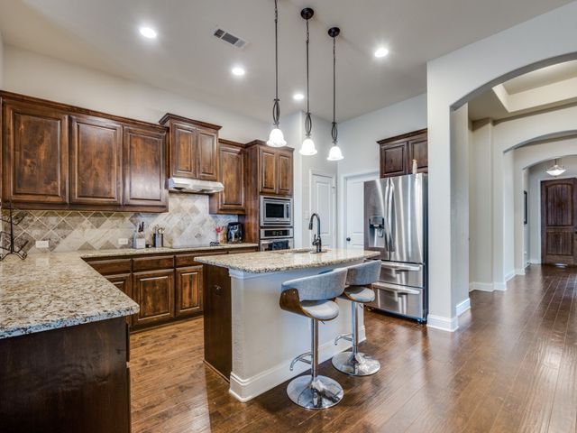 1314 Greenrock Court, Midlothian, TX 76065