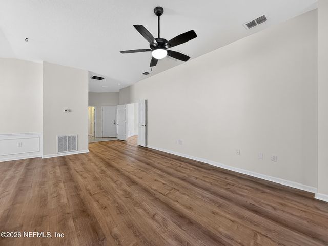 9080 SWEET TREE Trail, Jacksonville, FL 32256