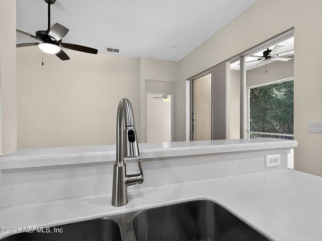 9080 SWEET TREE Trail, Jacksonville, FL 32256